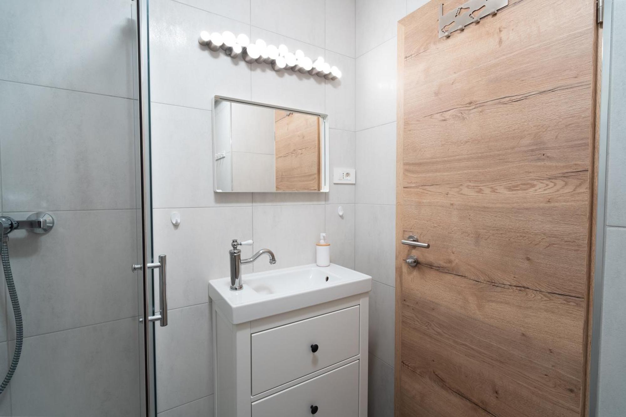 Apartment Loyd, Kranjska Gora - Studio ภายนอก รูปภาพ